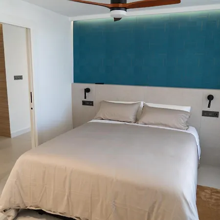 Luxury Penthouse 3 Bedrooms, Large Terrace, Barbecue, Near And Shopping Center - La Zenia *